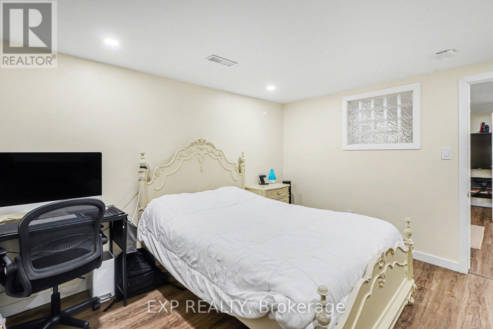 2332 Ogilvie Road, Ottawa, Ontario  K1J 7N6 - Photo 24 - X12942988