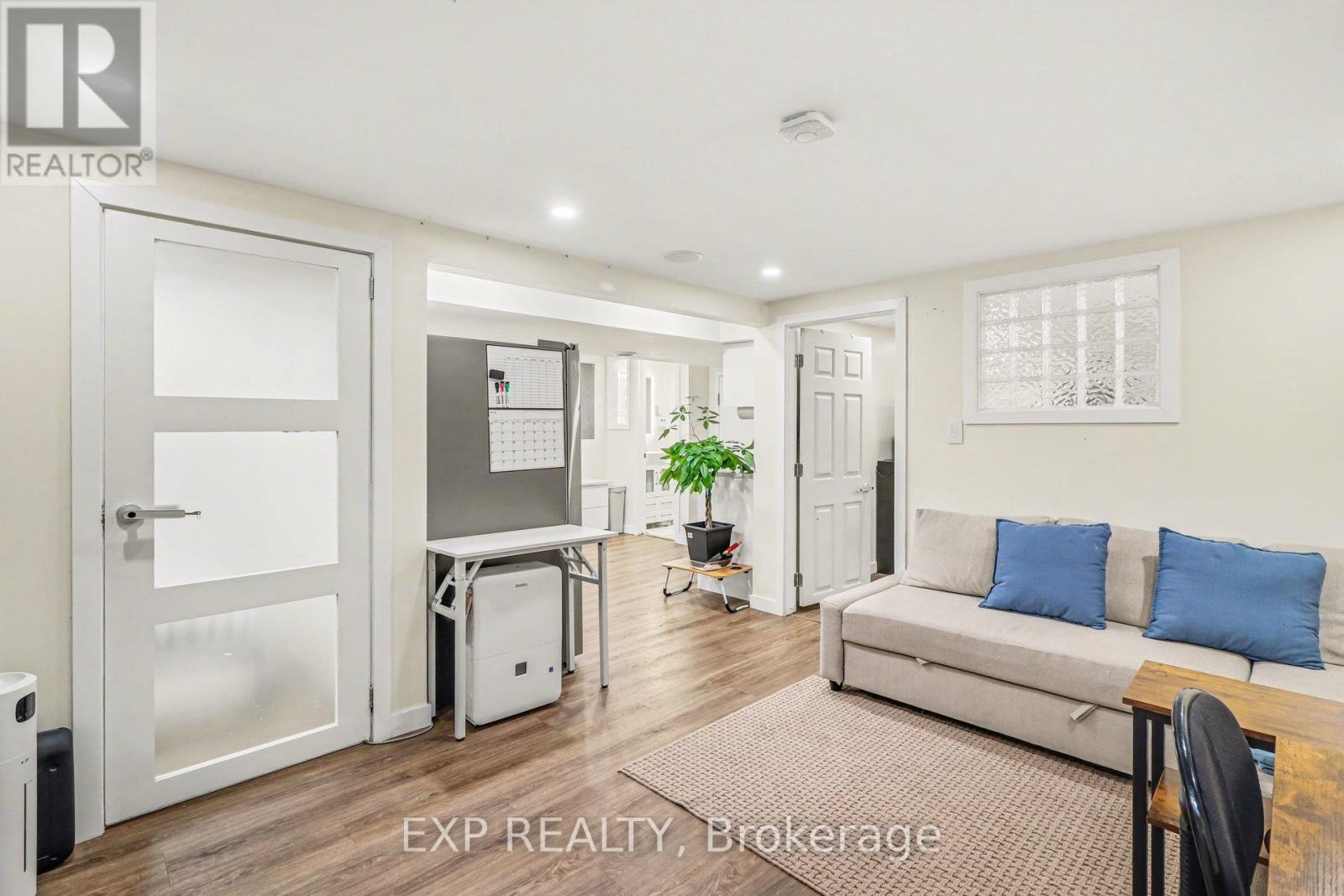 2332 Ogilvie Road, Ottawa, Ontario  K1J 7N6 - Photo 30 - X12942988