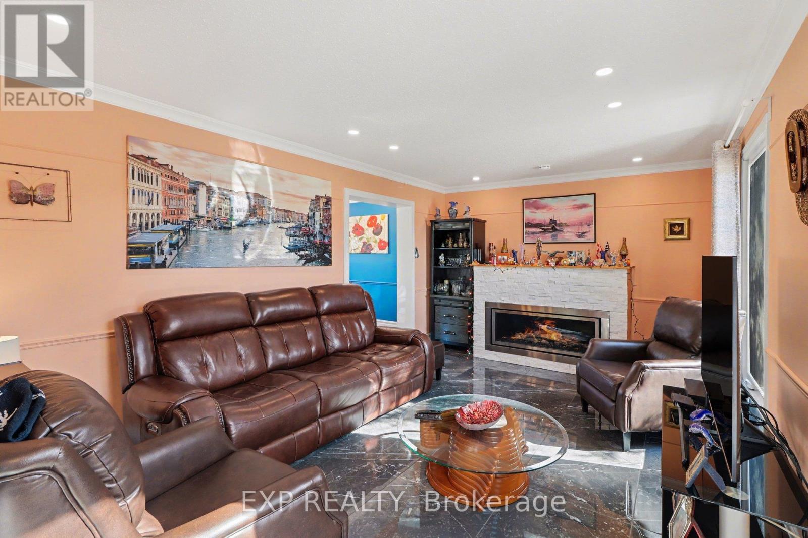 2332 Ogilvie Road, Ottawa, Ontario  K1J 7N6 - Photo 8 - X12942988