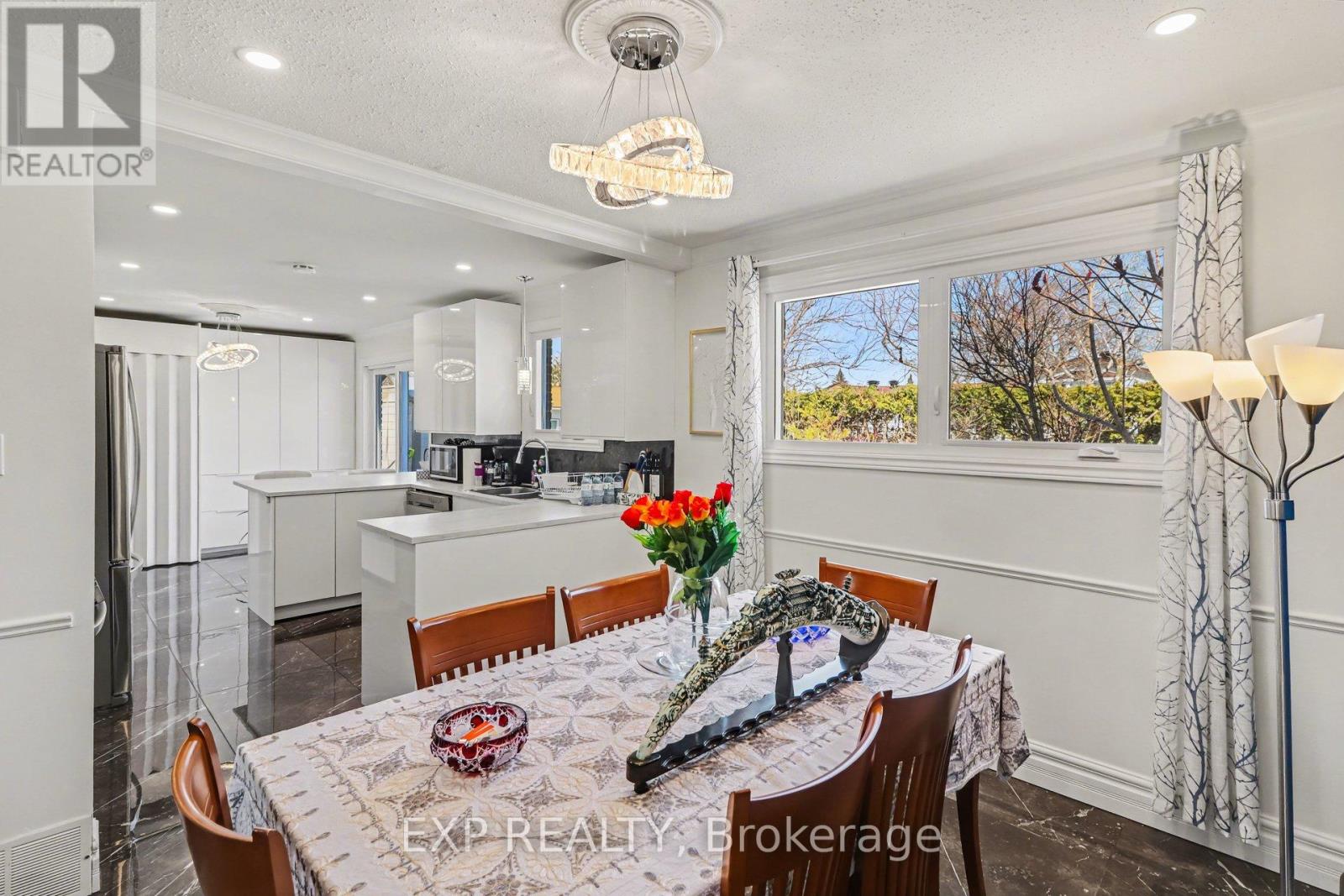 2332 Ogilvie Road, Ottawa, Ontario  K1J 7N6 - Photo 9 - X12942988