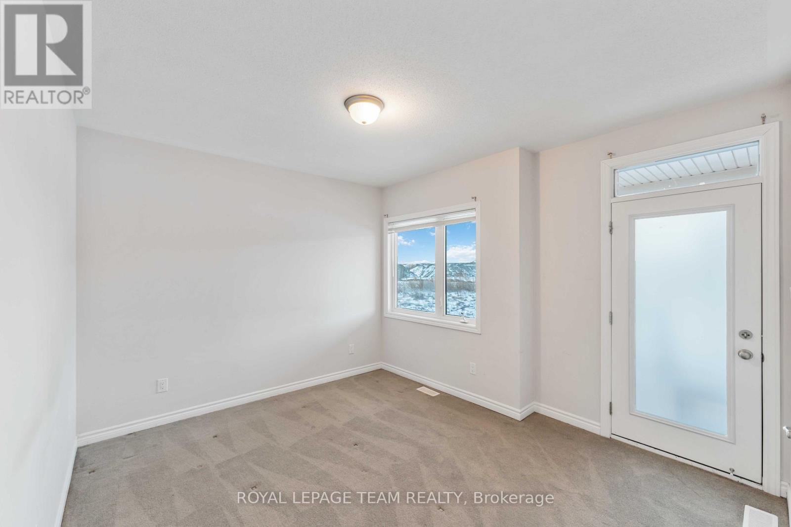 140 Walleye Private, Ottawa, Ontario  K2J 6R2 - Photo 14 - X12943026