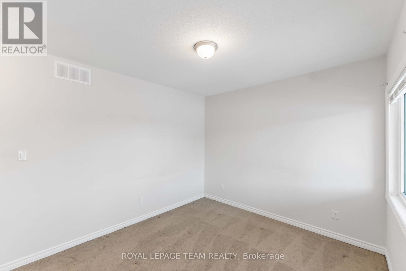 140 Walleye Private, Ottawa, Ontario  K2J 6R2 - Photo 15 - X12943026