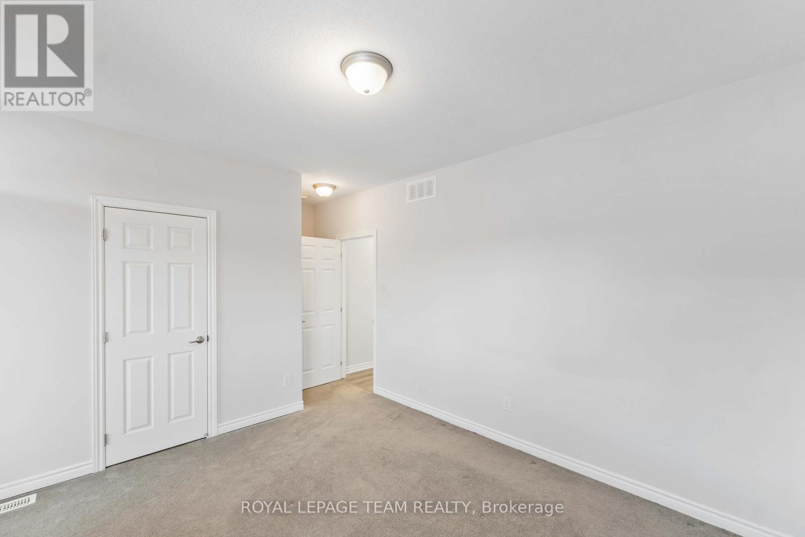 140 Walleye Private, Ottawa, Ontario  K2J 6R2 - Photo 16 - X12943026