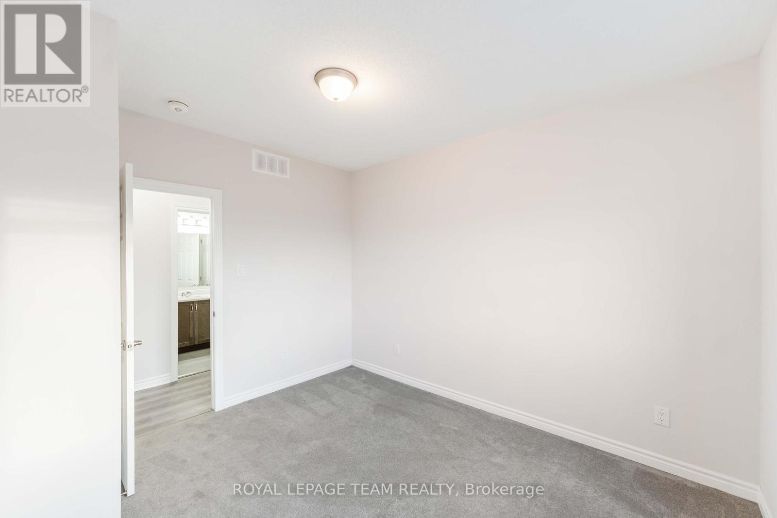 140 Walleye Private, Ottawa, Ontario  K2J 6R2 - Photo 21 - X12943026