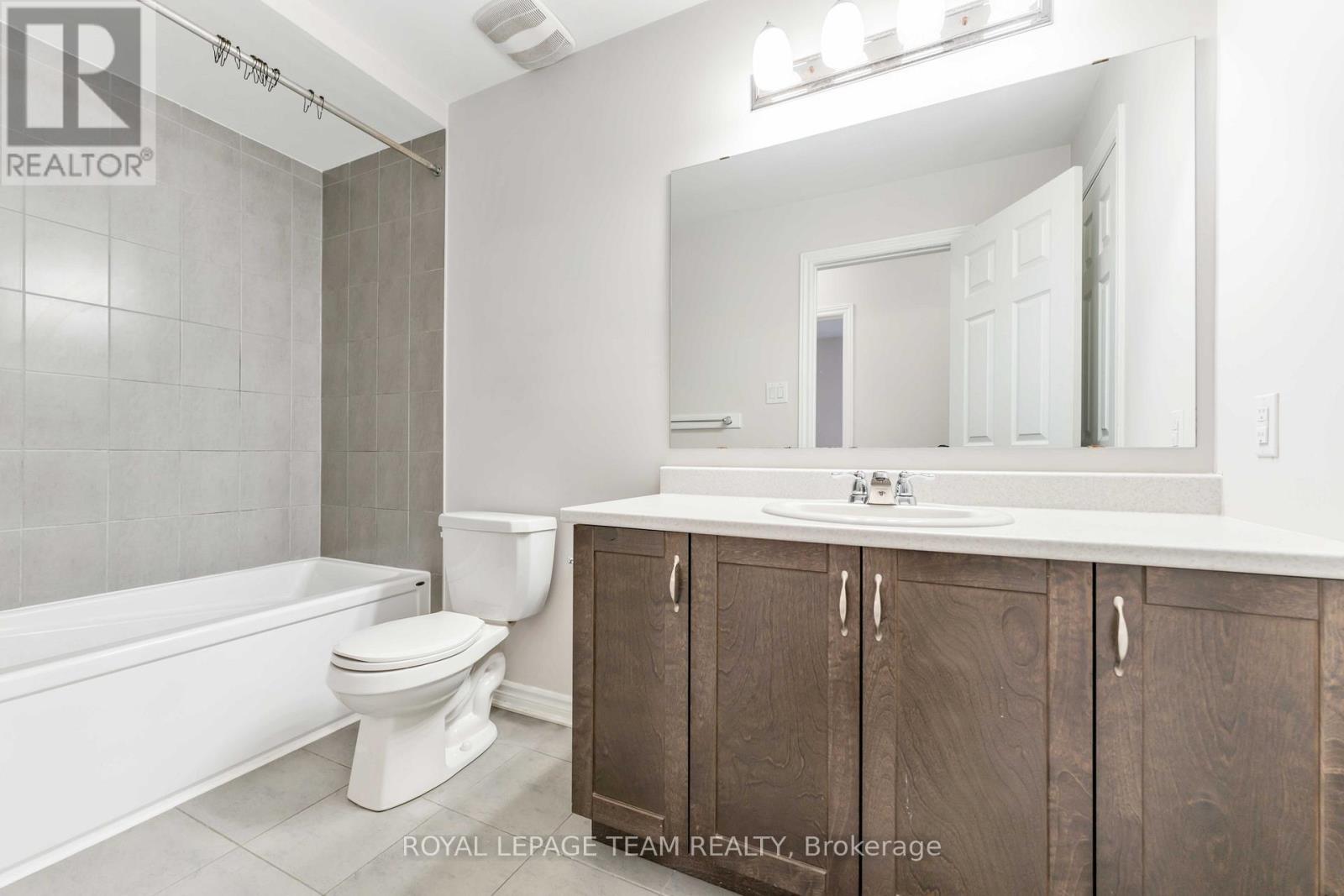 140 Walleye Private, Ottawa, Ontario  K2J 6R2 - Photo 22 - X12943026