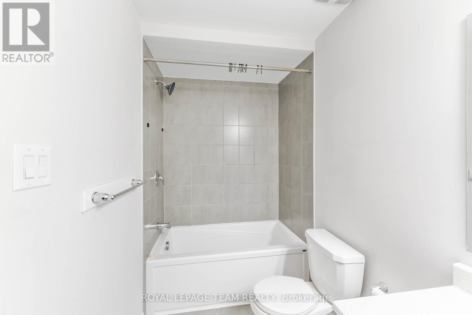 140 Walleye Private, Ottawa, Ontario  K2J 6R2 - Photo 24 - X12943026