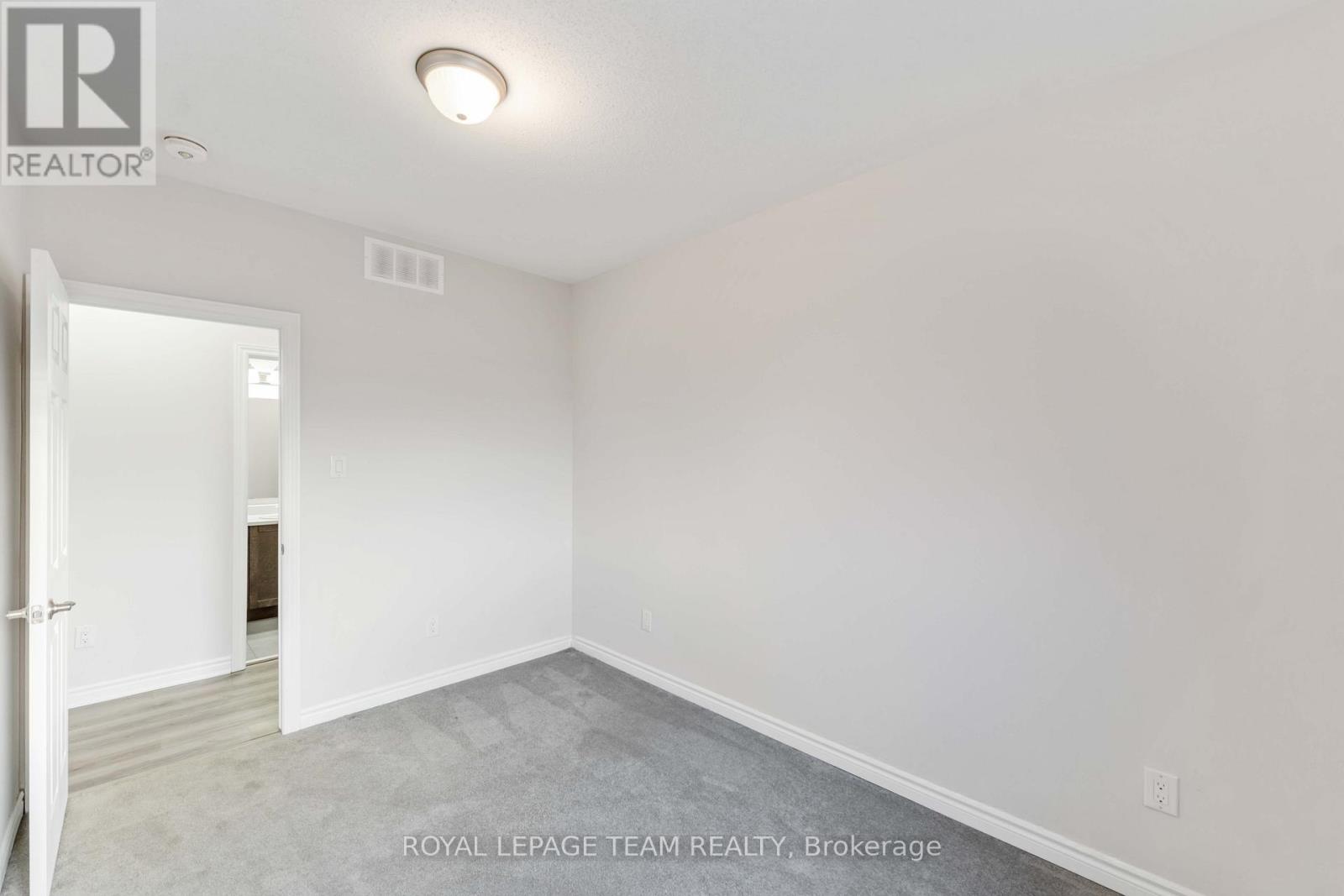 140 Walleye Private, Ottawa, Ontario  K2J 6R2 - Photo 25 - X12943026