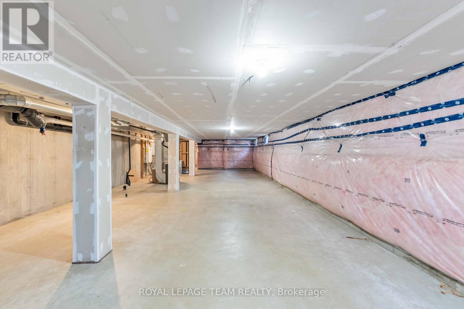 140 Walleye Private, Ottawa, Ontario  K2J 6R2 - Photo 27 - X12943026