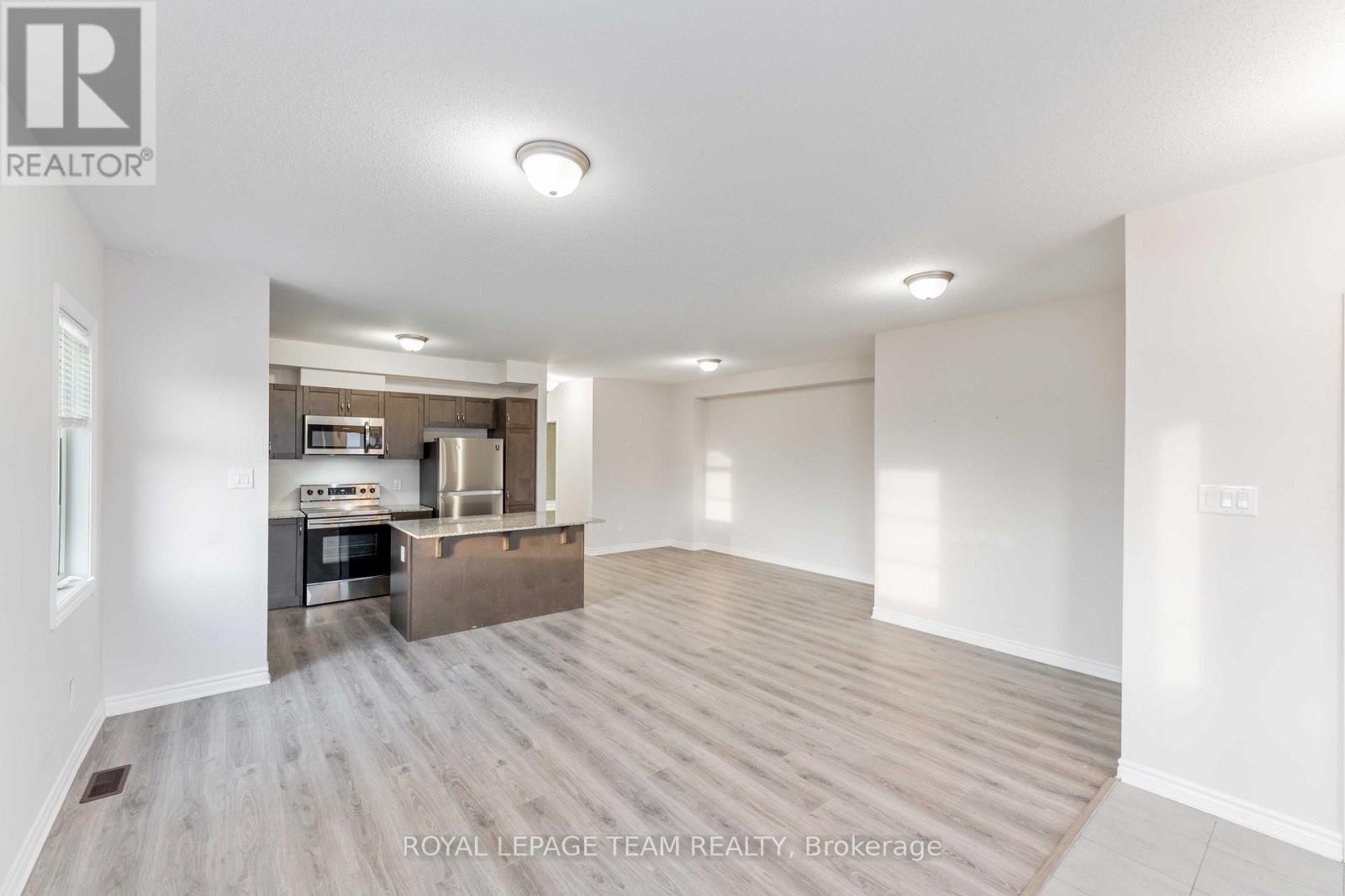 140 Walleye Private, Ottawa, Ontario  K2J 6R2 - Photo 8 - X12943026