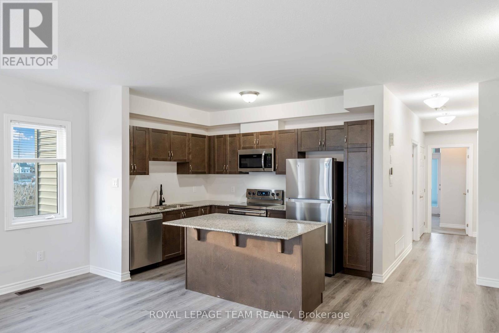 140 Walleye Private, Ottawa, Ontario  K2J 6R2 - Photo 9 - X12943026