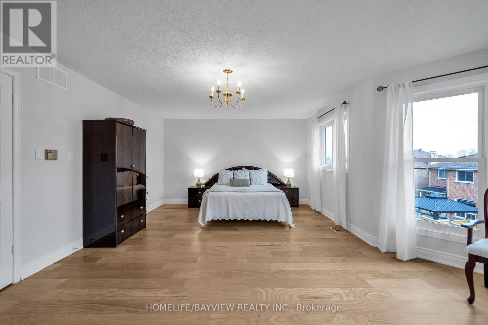 565 Sheppard Avenue, Pickering, Ontario  L1V 1G1 - Photo 17 - E12942882