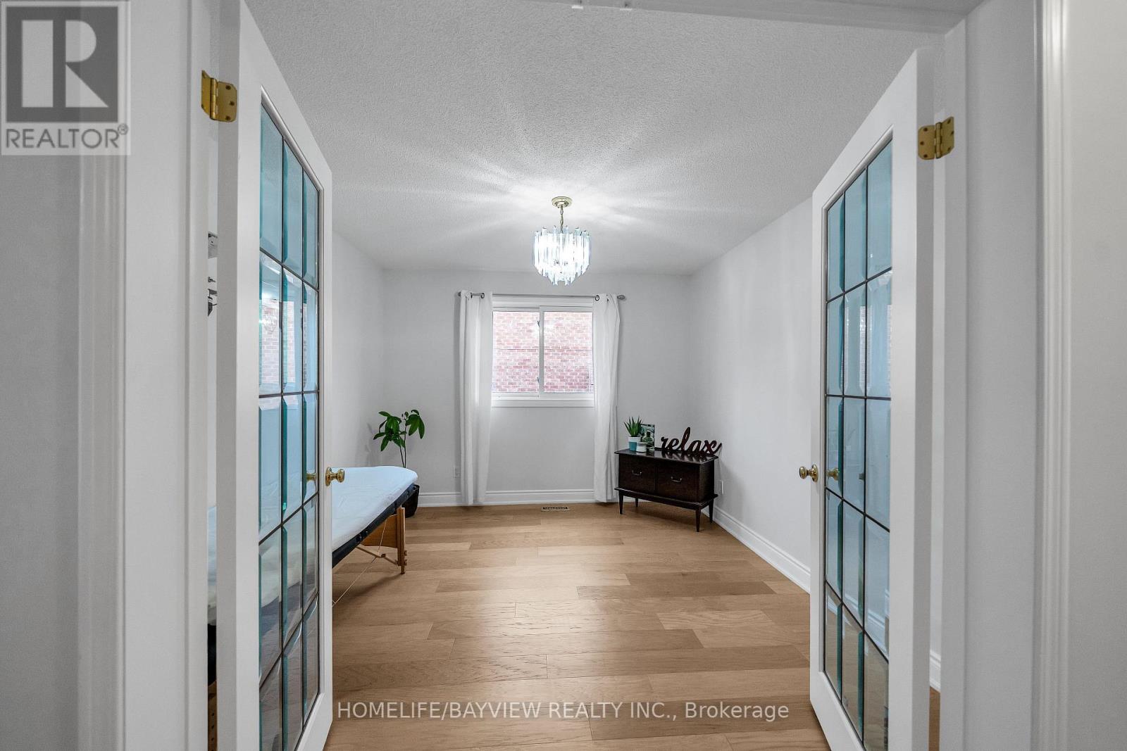 565 Sheppard Avenue, Pickering, Ontario  L1V 1G1 - Photo 8 - E12942882