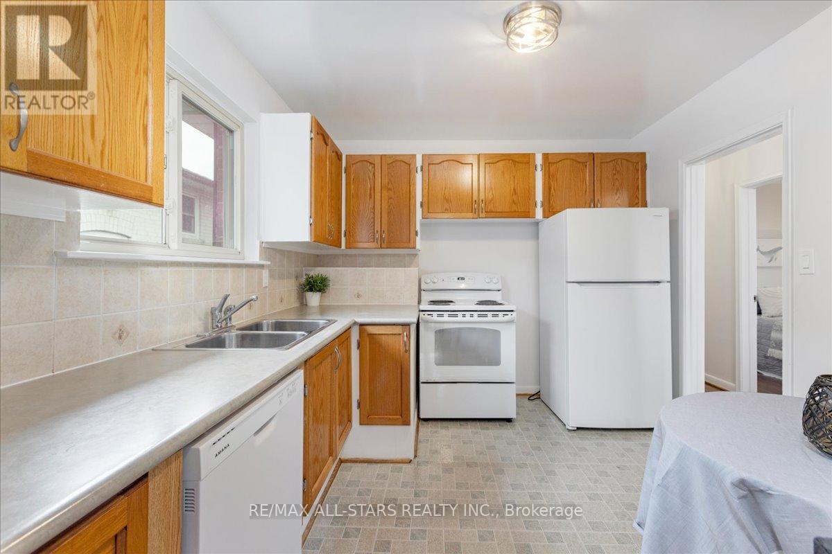 55 Sancrest Drive, Toronto, Ontario  M1P 4A7 - Photo 10 - E12942972