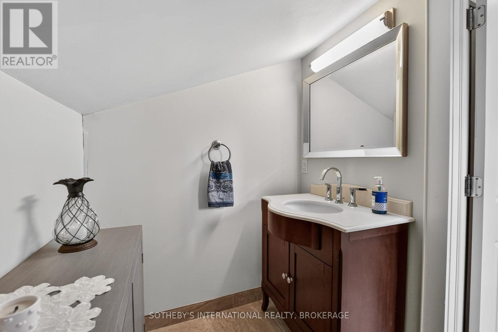 119 Johnson Street, Niagara-On-The-Lake, Ontario  L0S 0A1 - Photo 13 - X12942820