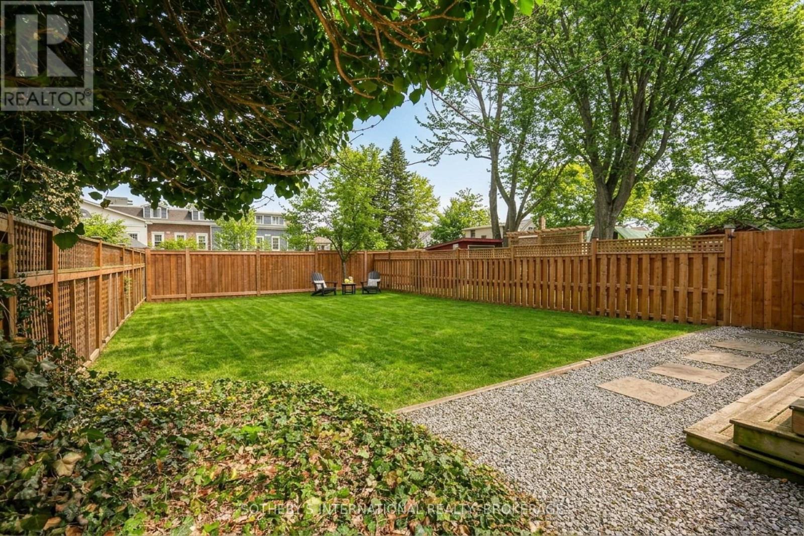 119 Johnson Street, Niagara-On-The-Lake, Ontario  L0S 0A1 - Photo 15 - X12942820