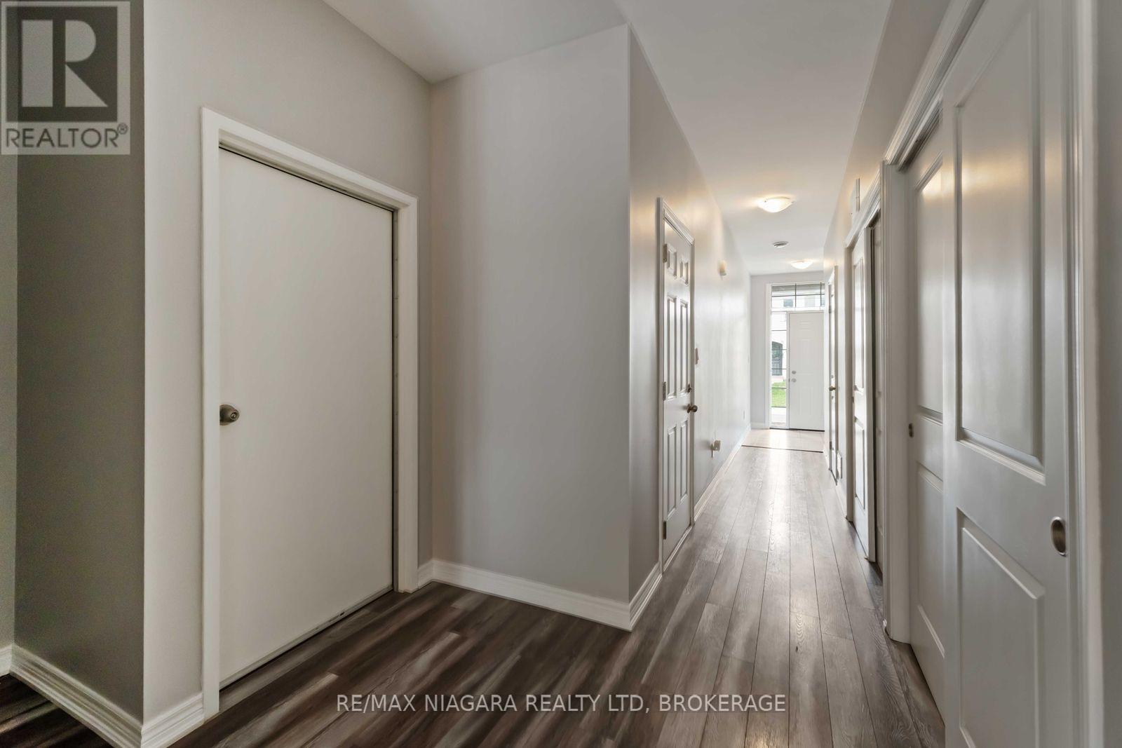 81 Grove Street, Welland, Ontario  L3B 4B3 - Photo 6 - X12942864