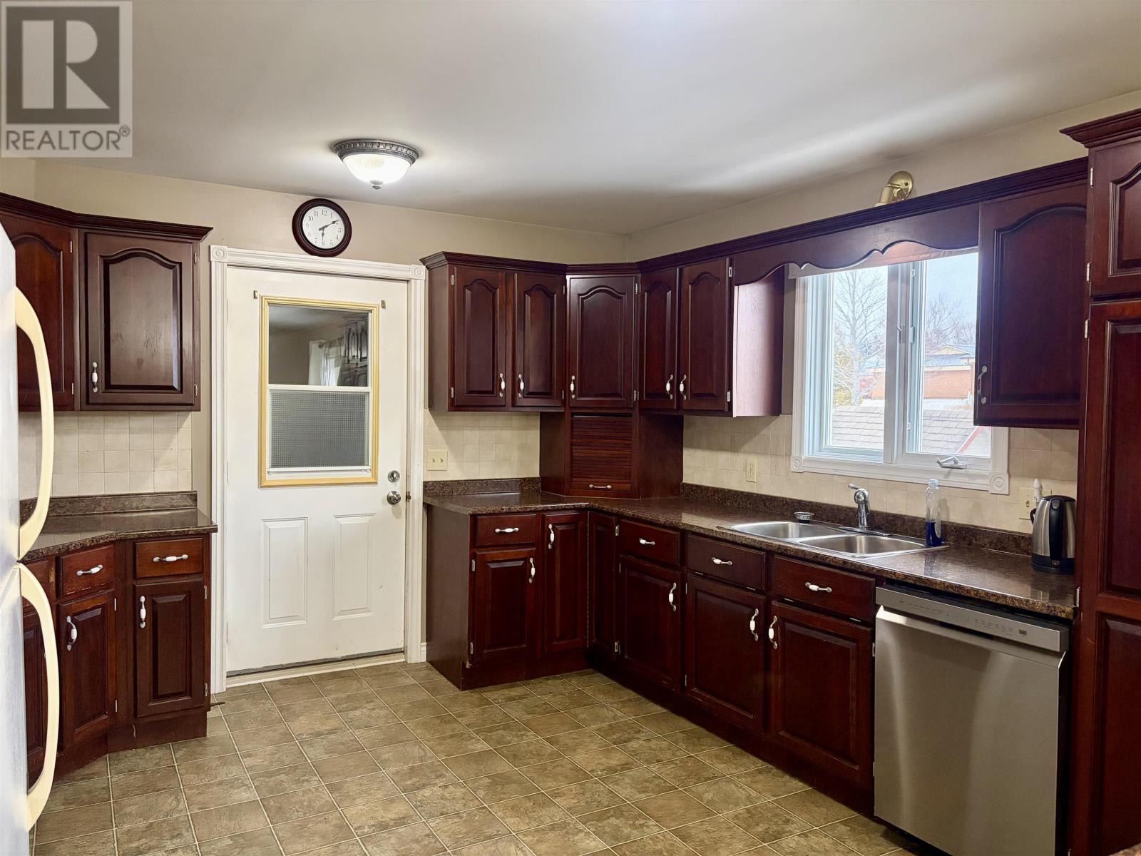 313 Norman Drive, Summerside, Prince Edward Island  C1N 5X9 - Photo 8 - 202605986