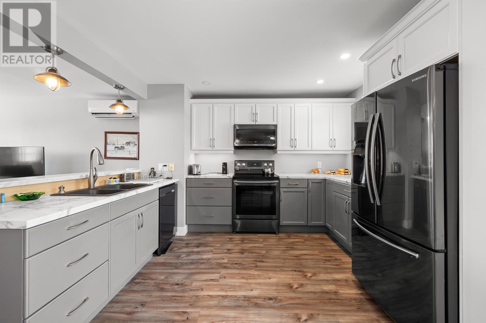 127-129 Heather Avenue, Charlottetown, Prince Edward Island  C1A 6Z3 - Photo 6 - 202605984