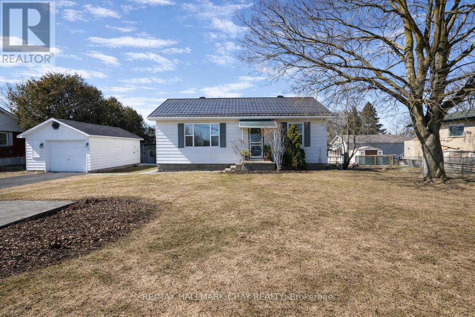 26 King Street S, Innisfil, Ontario  L0L 1L0 - Photo 15 - N12942812