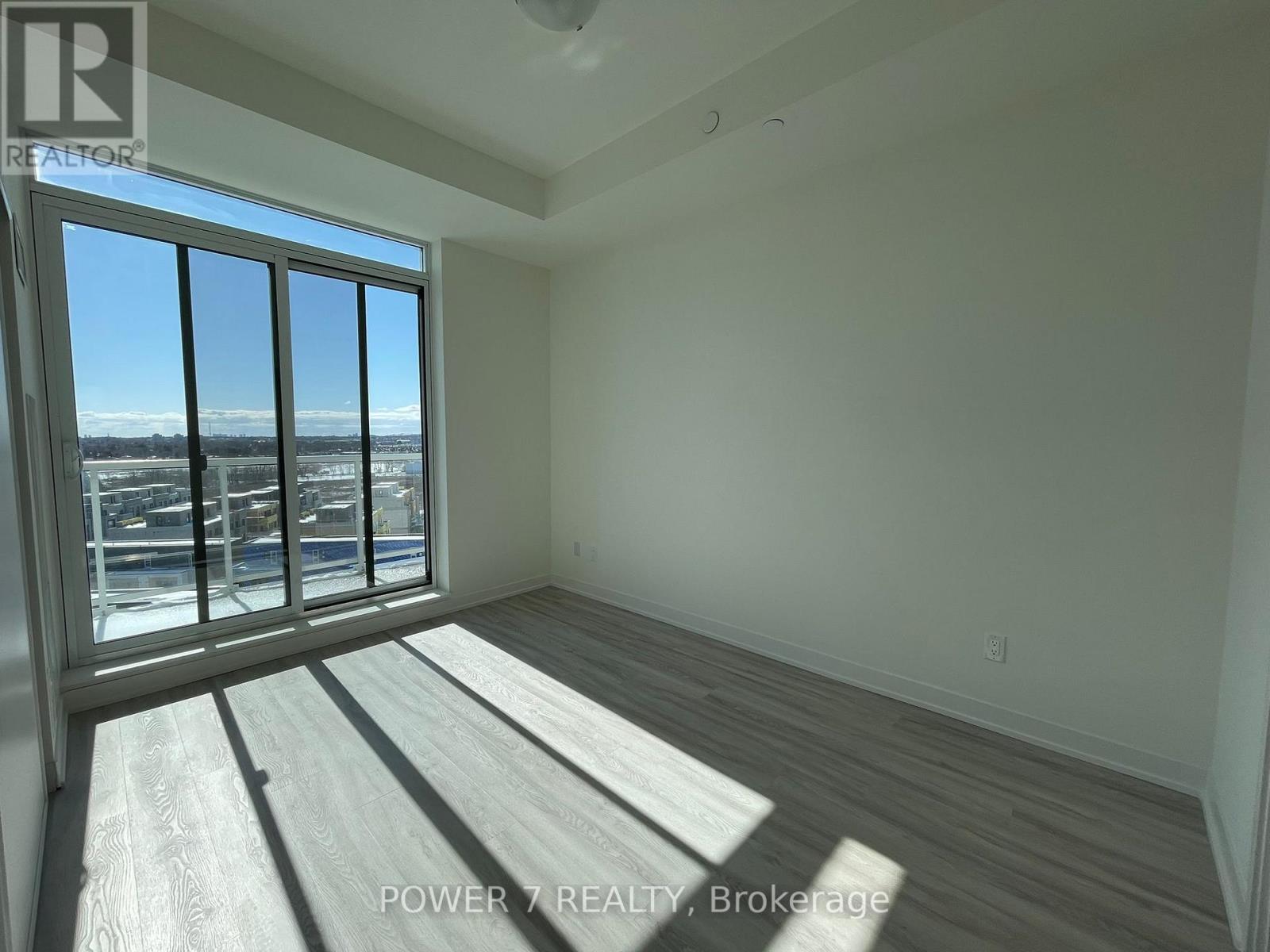 916 - 6 David Eyer Road, Richmond Hill, Ontario  L4S 0N5 - Photo 7 - N12942846