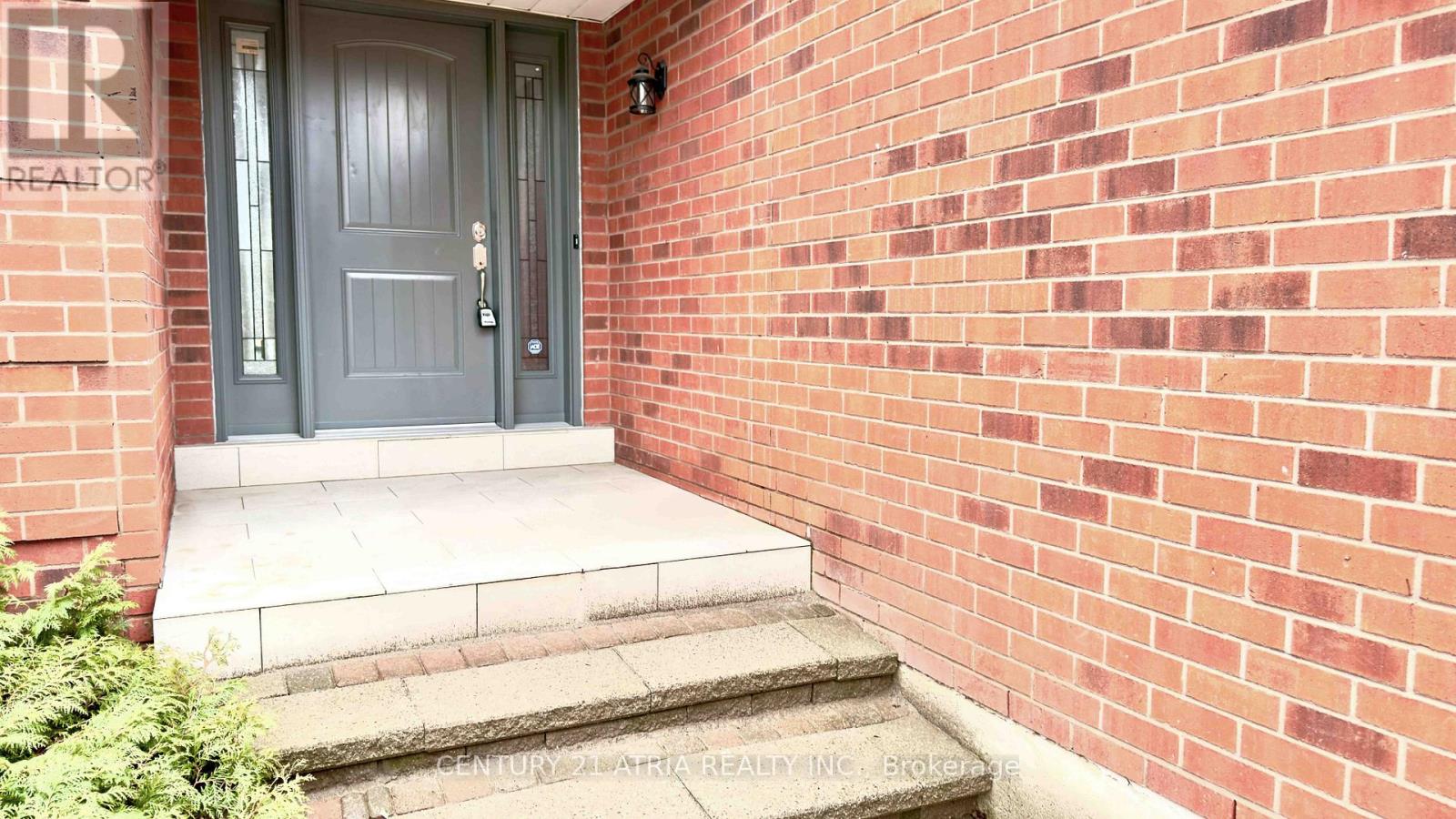 53 Conistan Road, Markham, Ontario  L3R 8K6 - Photo 2 - N12942862