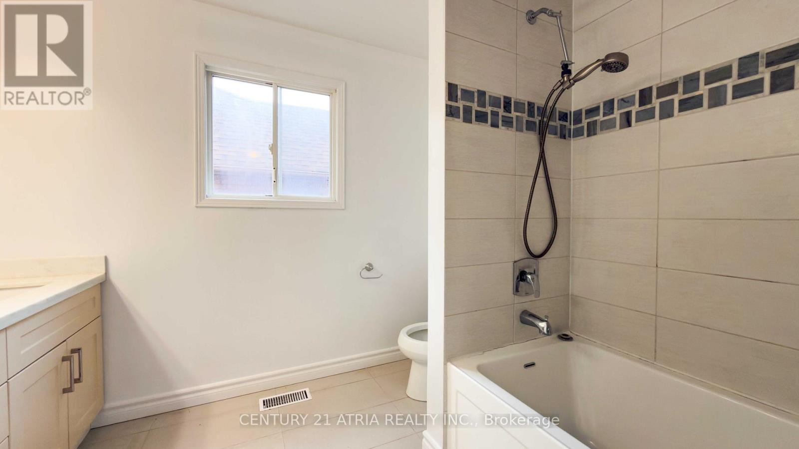 53 Conistan Road, Markham, Ontario  L3R 8K6 - Photo 28 - N12942862