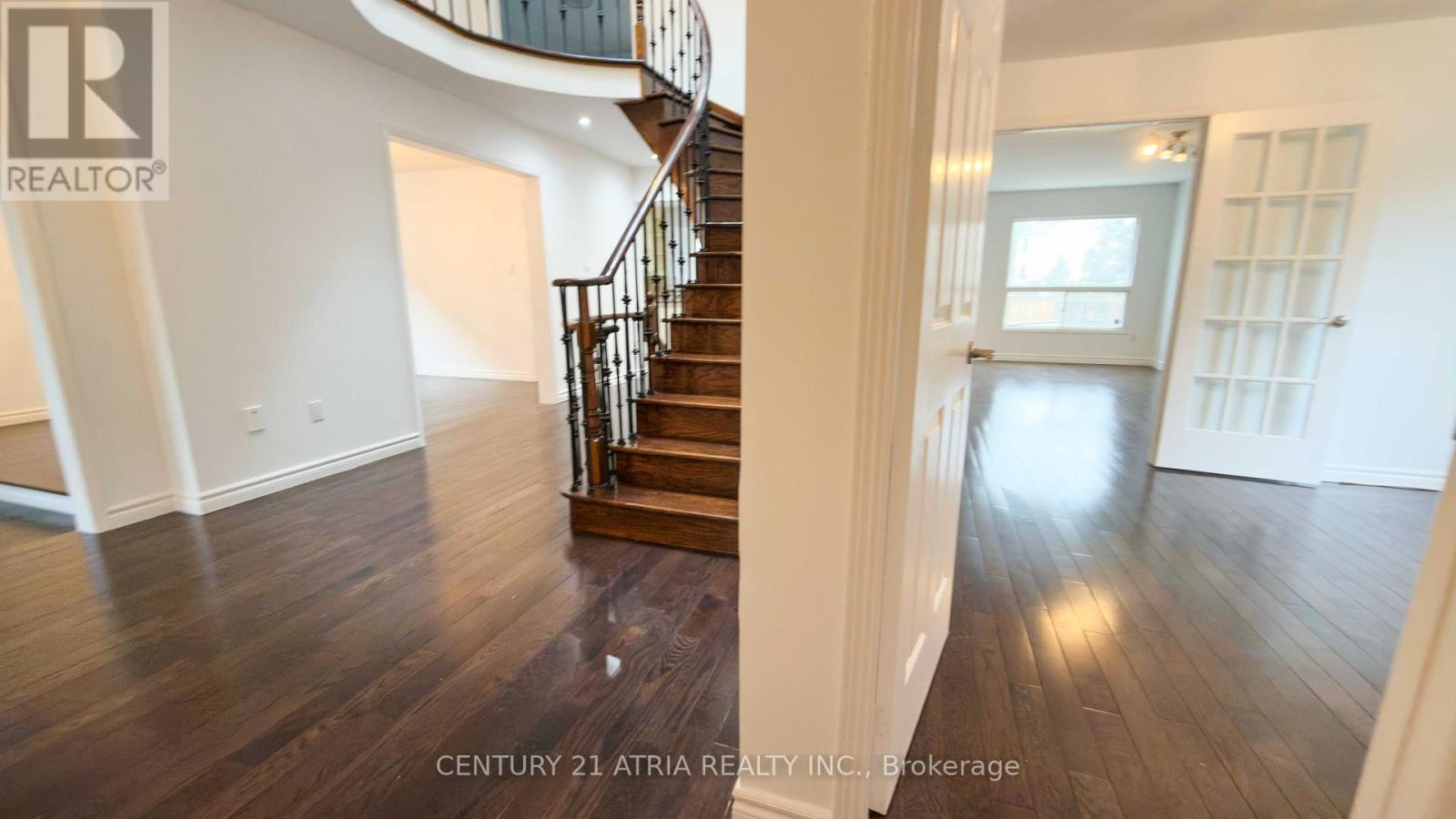 53 Conistan Road, Markham, Ontario  L3R 8K6 - Photo 7 - N12942862