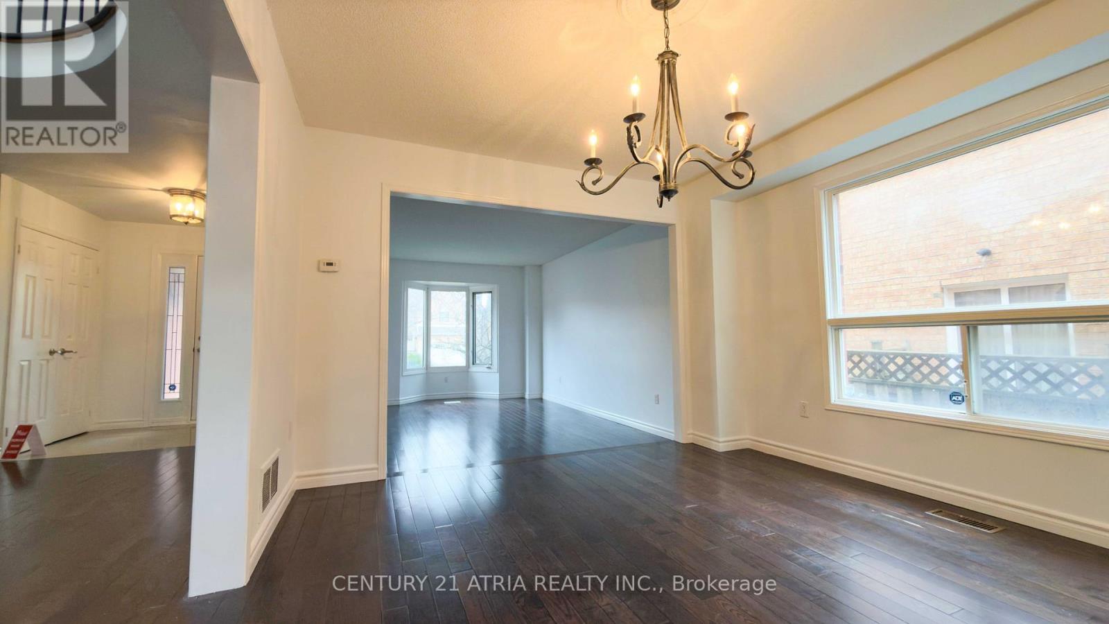 53 Conistan Road, Markham, Ontario  L3R 8K6 - Photo 9 - N12942862