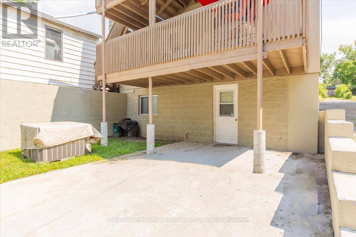 379 Simcoe Street, Newmarket, Ontario  L3Y 2M4 - Photo 10 - N12942904