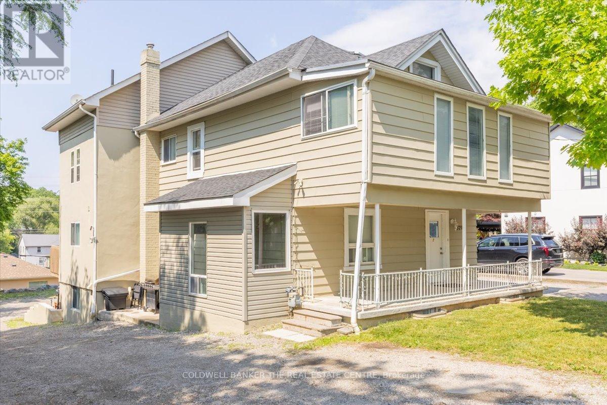 379 Simcoe Street, Newmarket, Ontario  L3Y 2M4 - Photo 12 - N12942904