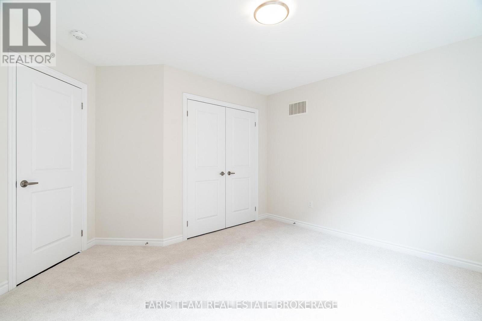 1559 Farrow Crescent, Innisfil, Ontario  L9S 0L6 - Photo 31 - N12942938