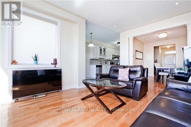 41 Coco Avenue, Richmond Hill, Ontario  L4S 2R6 - Photo 5 - N12942964