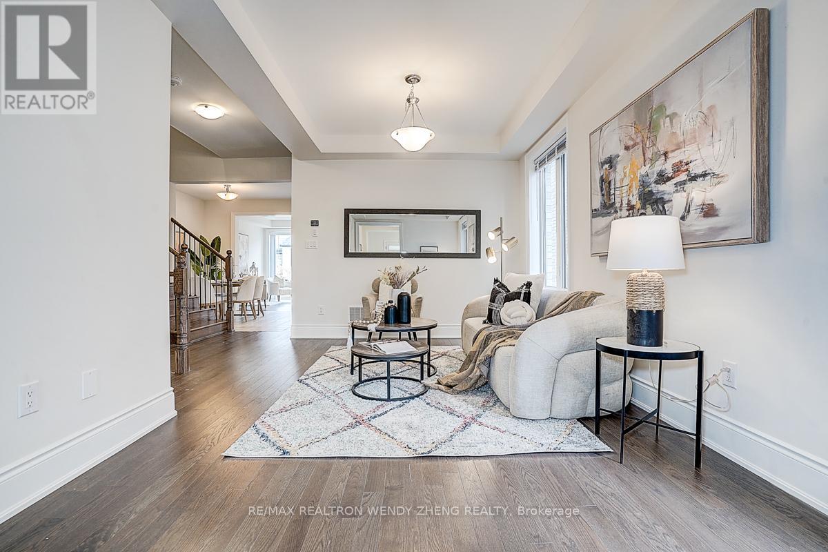 151 Silk Twist Drive, East Gwillimbury, Ontario  L9N 0V7 - Photo 2 - N12942980