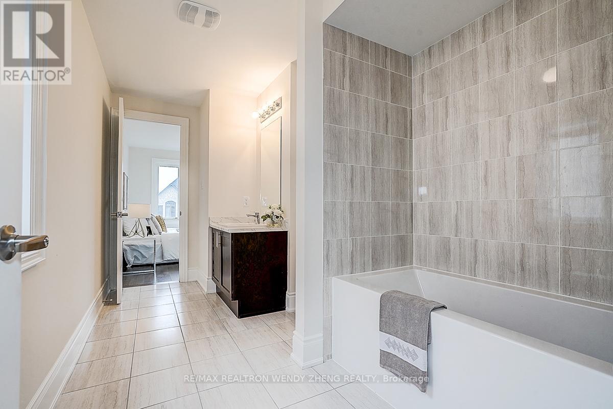 151 Silk Twist Drive, East Gwillimbury, Ontario  L9N 0V7 - Photo 37 - N12942980