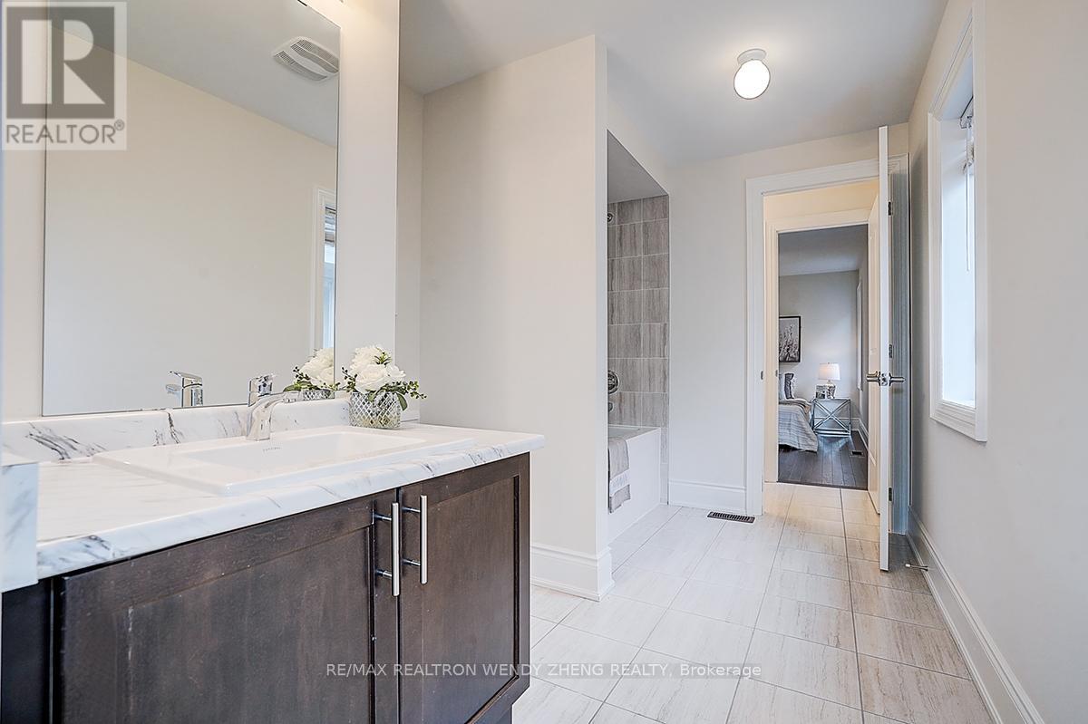 151 Silk Twist Drive, East Gwillimbury, Ontario  L9N 0V7 - Photo 38 - N12942980