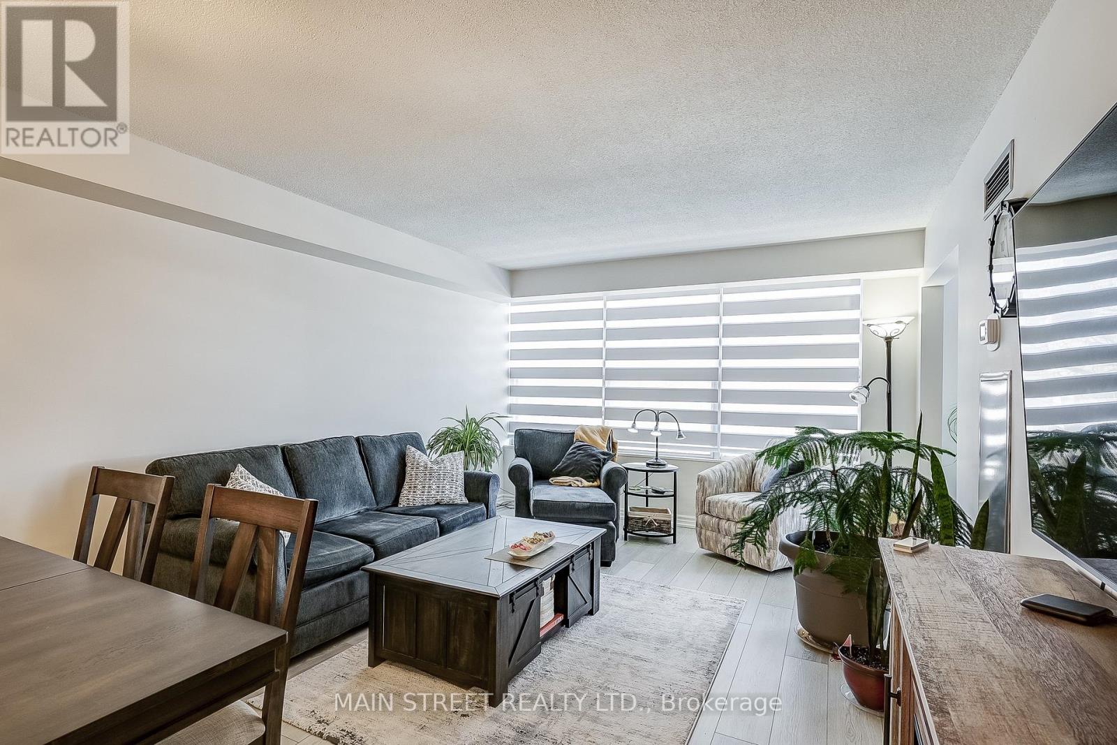 506 - 250 Davis Drive, Newmarket, Ontario  L3Y 7T7 - Photo 11 - N12943002