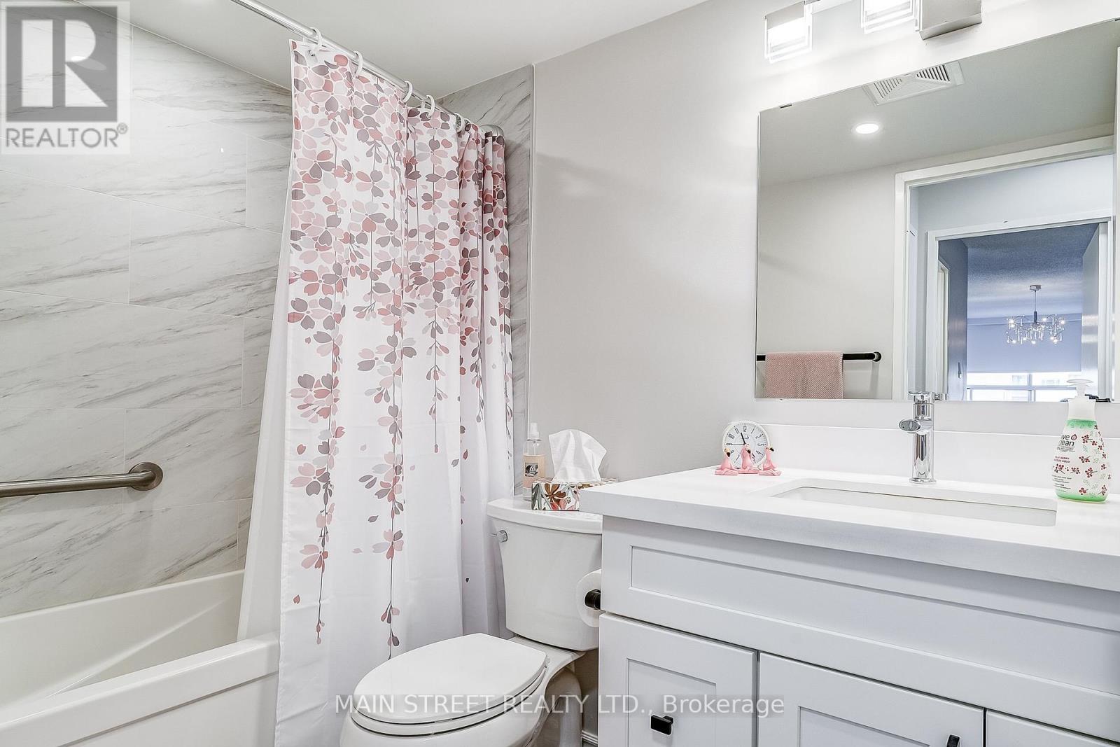 506 - 250 Davis Drive, Newmarket, Ontario  L3Y 7T7 - Photo 17 - N12943002