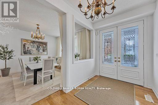 71 Cauthers Crescent, New Tecumseth, Ontario  L9R 0L2 - Photo 6 - N12943012