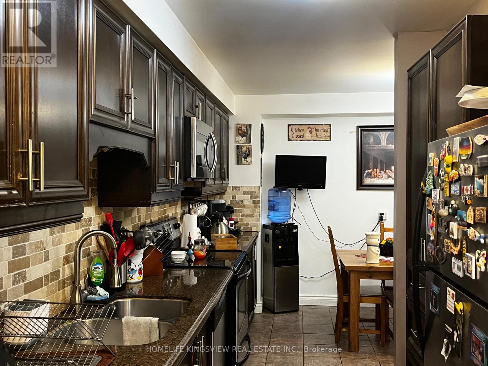 79 Cashel Court, Aurora, Ontario  L4G 6R8 - Photo 3 - N12943018