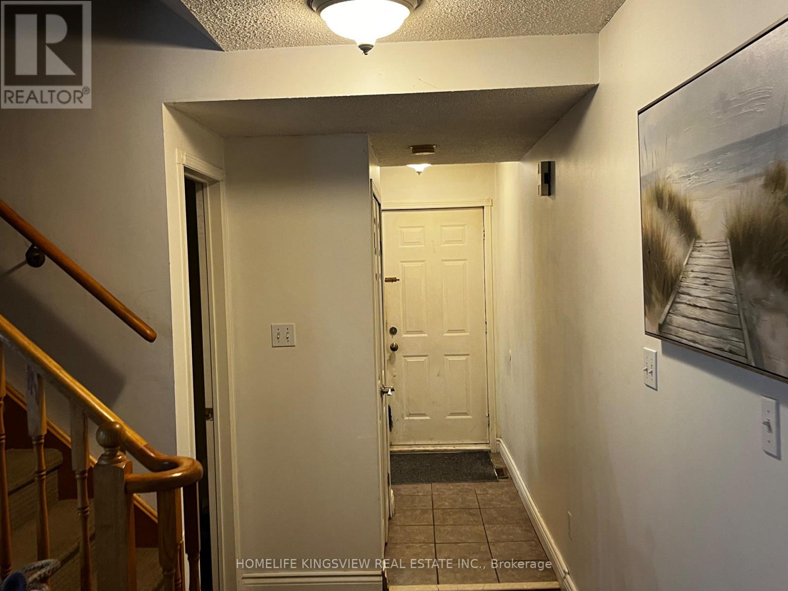 79 Cashel Court, Aurora, Ontario  L4G 6R8 - Photo 9 - N12943018