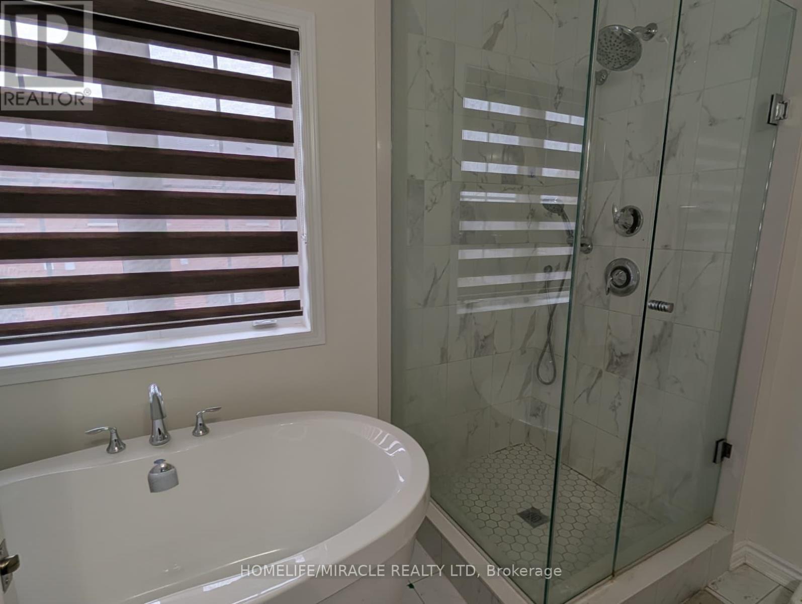 1 Windflower Wy, Whitby, Ontario  L1P 0H9 - Photo 15 - E12932096