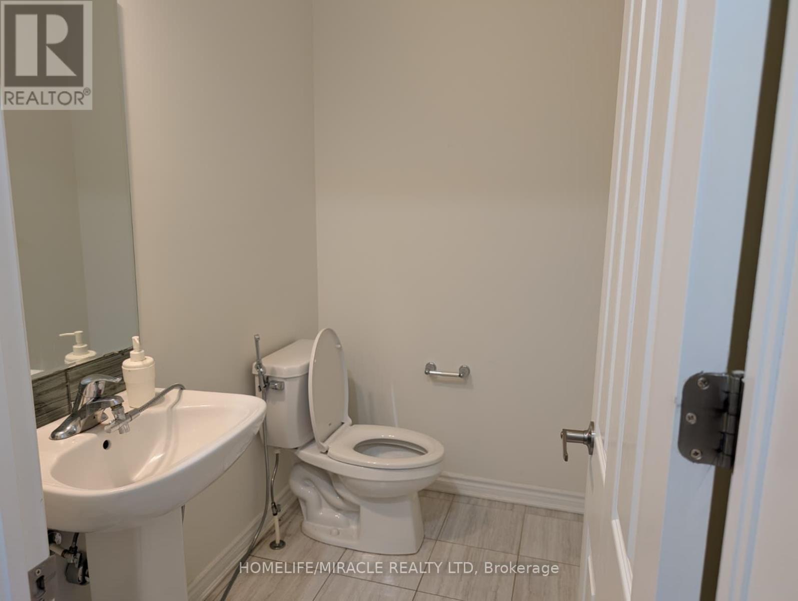 1 Windflower Wy, Whitby, Ontario  L1P 0H9 - Photo 10 - E12932096