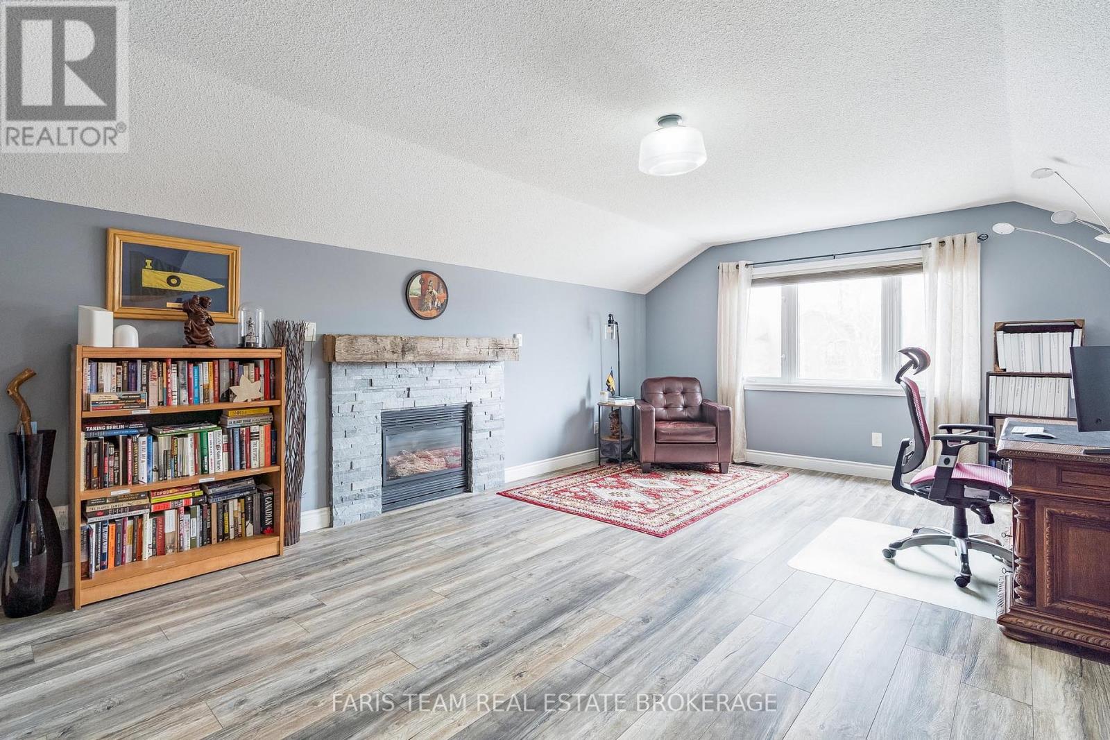 29 Riverdale Drive, Wasaga Beach, Ontario  L9Z 1E9 - Photo 16 - S12942884