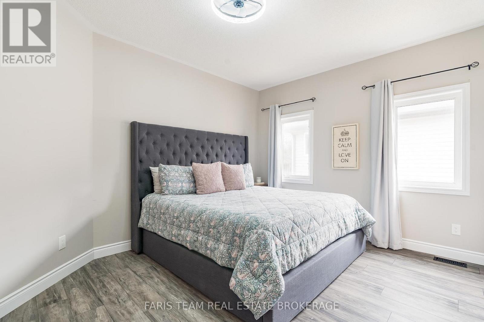 29 Riverdale Drive, Wasaga Beach, Ontario  L9Z 1E9 - Photo 19 - S12942884