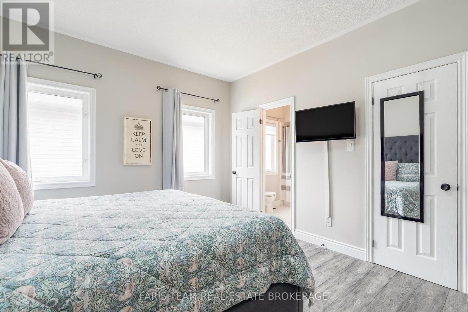 29 Riverdale Drive, Wasaga Beach, Ontario  L9Z 1E9 - Photo 20 - S12942884