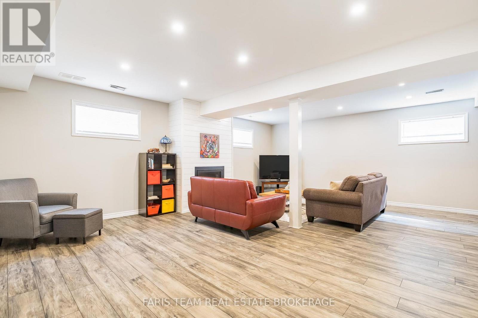 29 Riverdale Drive, Wasaga Beach, Ontario  L9Z 1E9 - Photo 29 - S12942884