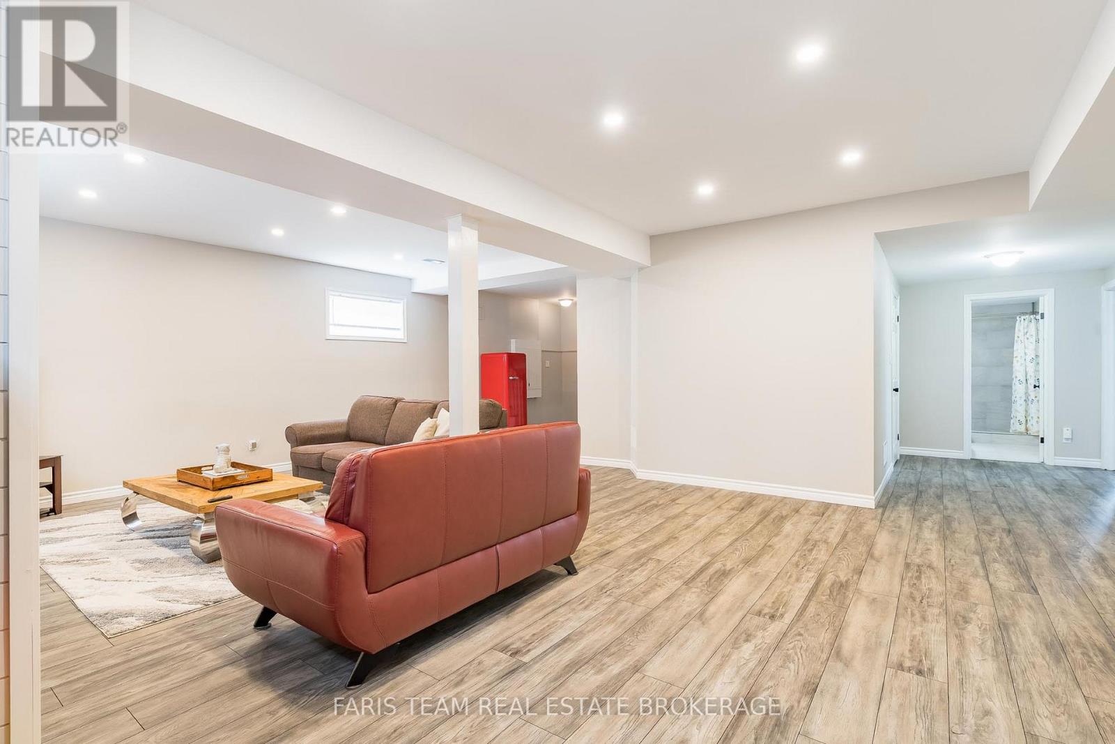 29 Riverdale Drive, Wasaga Beach, Ontario  L9Z 1E9 - Photo 32 - S12942884