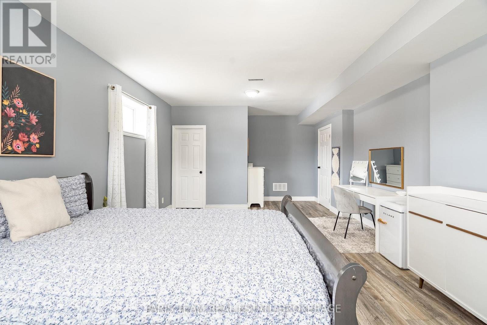 29 Riverdale Drive, Wasaga Beach, Ontario  L9Z 1E9 - Photo 34 - S12942884