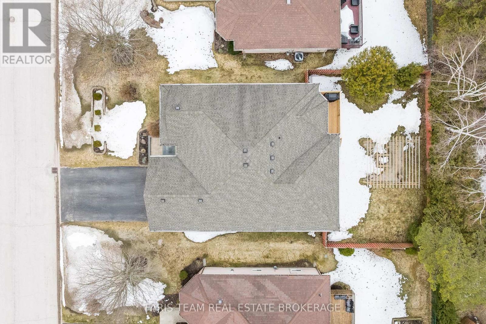 29 Riverdale Drive, Wasaga Beach, Ontario  L9Z 1E9 - Photo 46 - S12942884