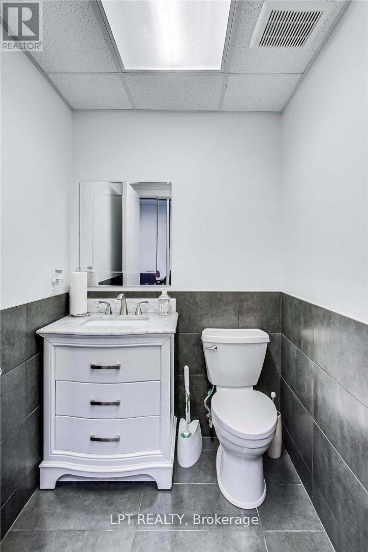 57-59 Collier Street, Barrie, Ontario  L4M 1G7 - Photo 33 - S12943022